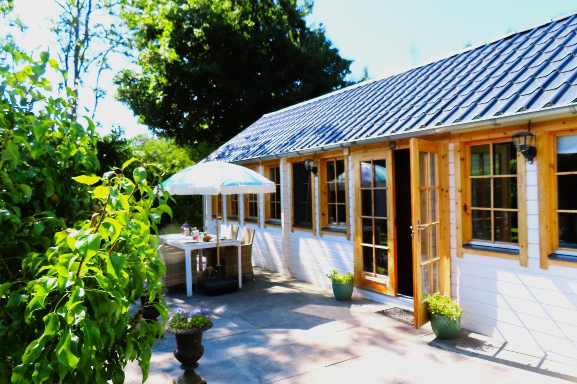 Villa Tiny Botanic House Tzummarum Exterior foto